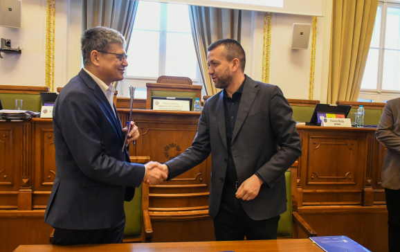 ȘASE PROIECTE PE FONDURI EUROPENE, DE PESTE 90 MILIOANE DE EURO, SEMNATE LA ORADEA, ÎN PREZENȚA MINISTRULUI MARCEL BOLOȘ