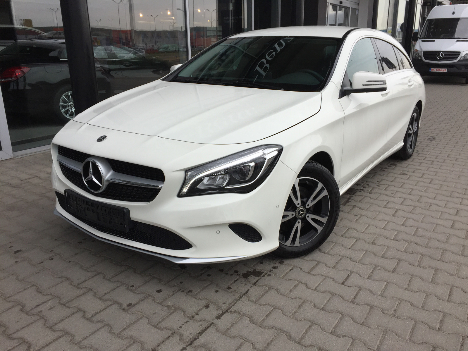 Mercedes Benz CLA 180 Shooting Brake * 21.200 EUR + TVA