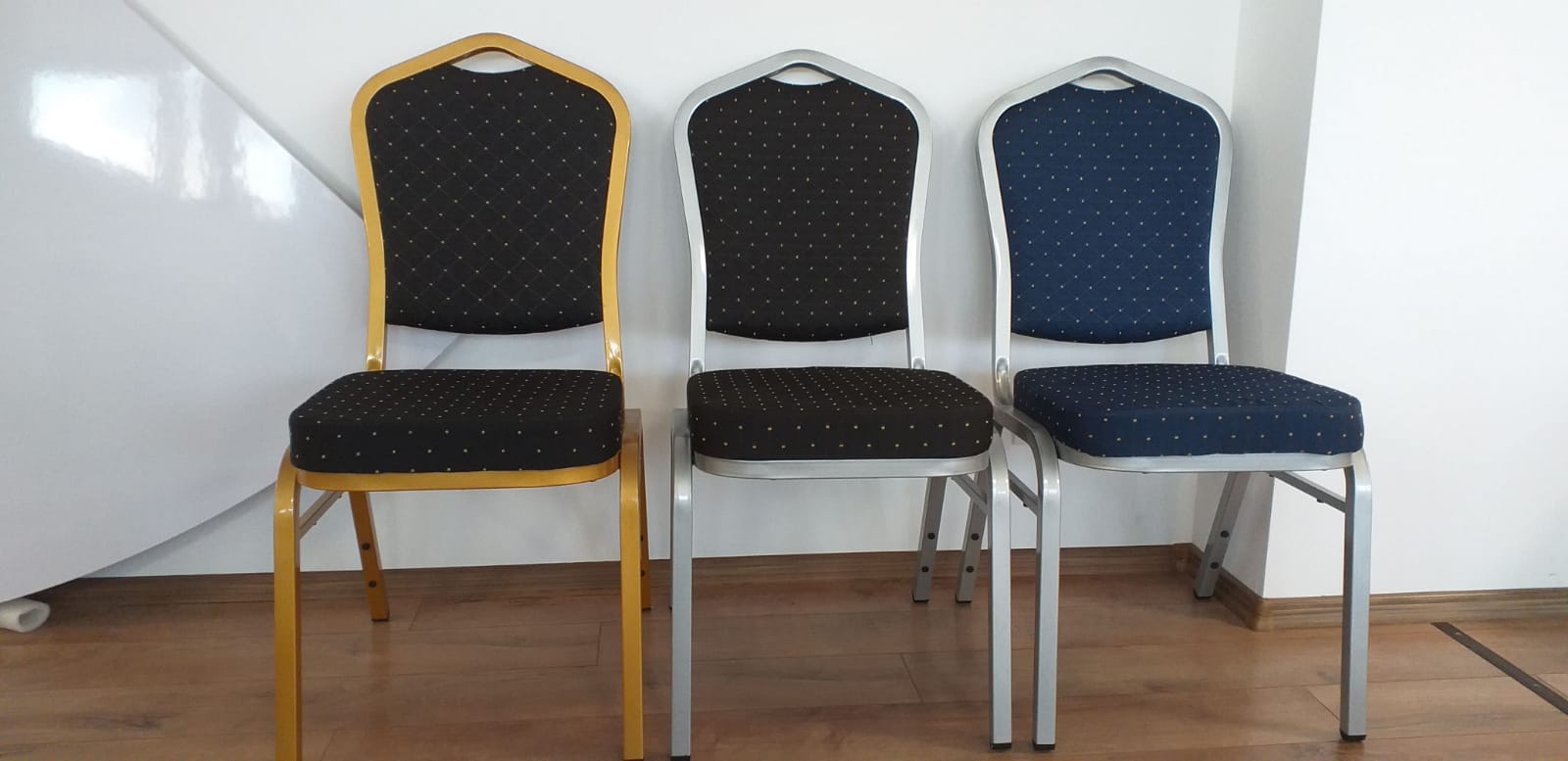 Scaune conferinta PREMIUM pentru camin cultural, sala sedinte, spectacole, cantine