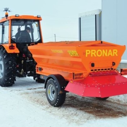 Sararita PRONAR T130