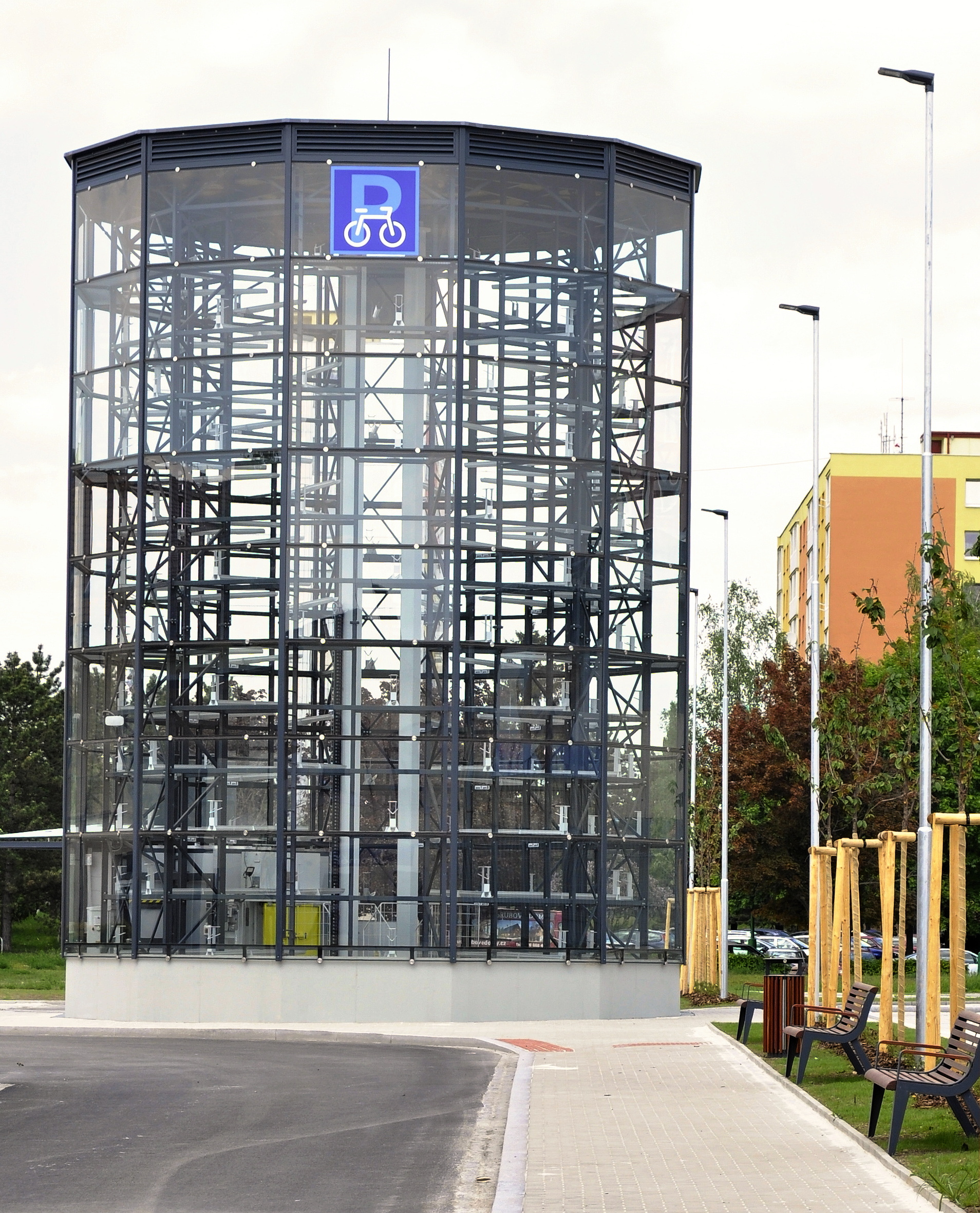 BIKETOWER – parcări biciclete pentru orașul secolului 21