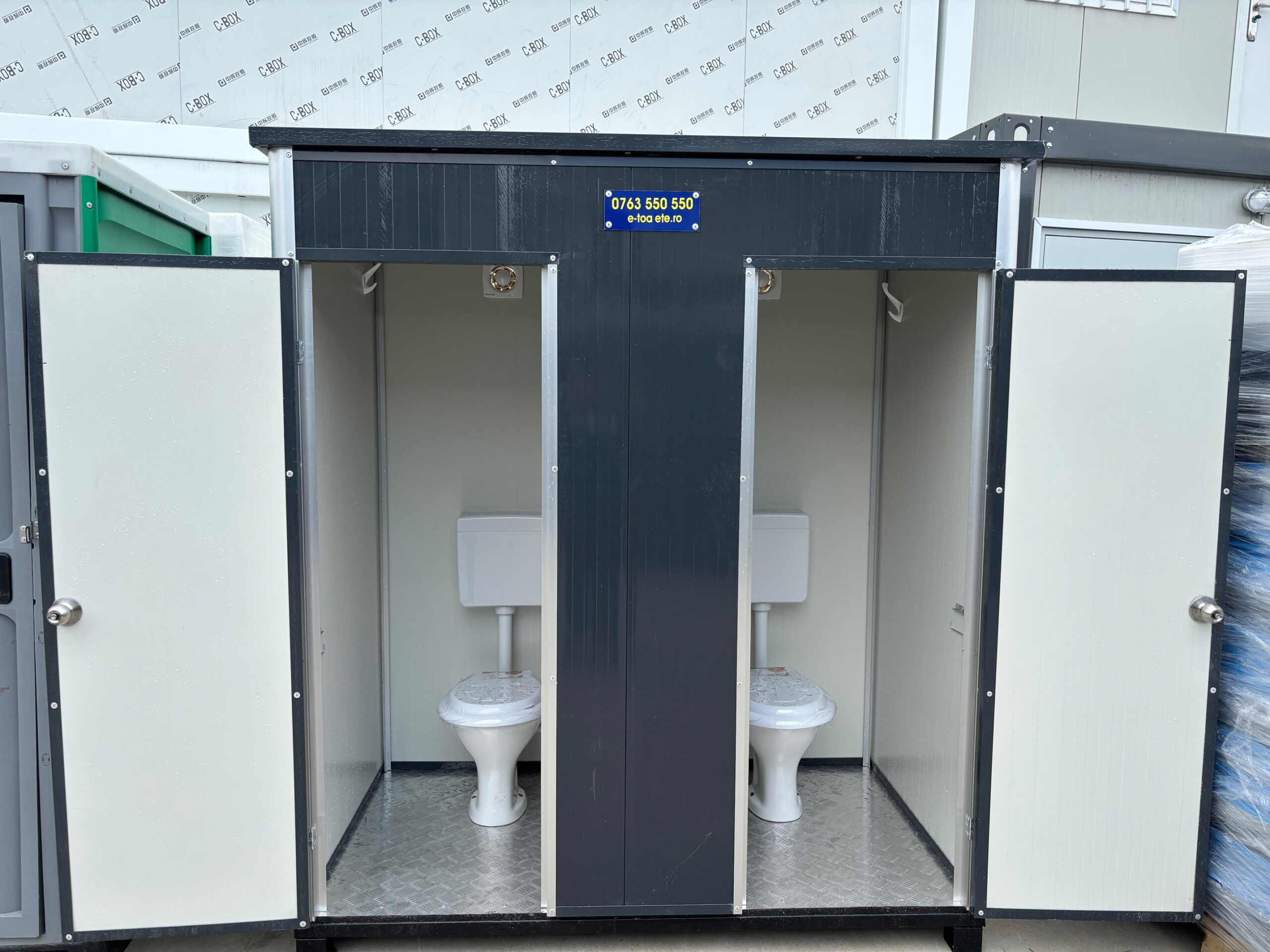 Toaletă ecologică racordabilă Helsinky Double PLUS, 2 posturi