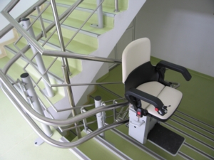 Lifturi pentru scari (servoscari) tip Hiro 160