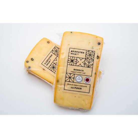 Brânză maturată cu piper