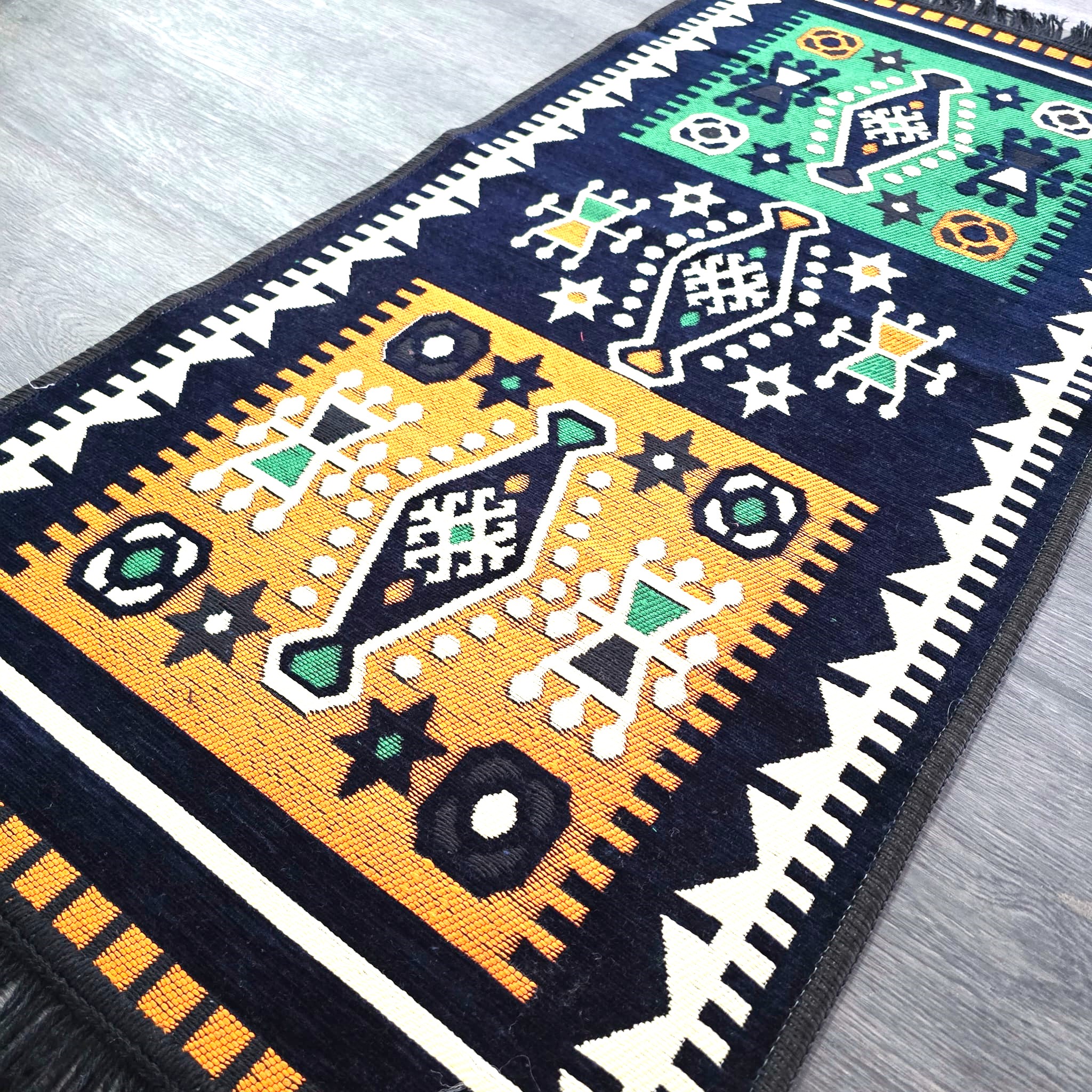 Covor traditional cu tesutura plata