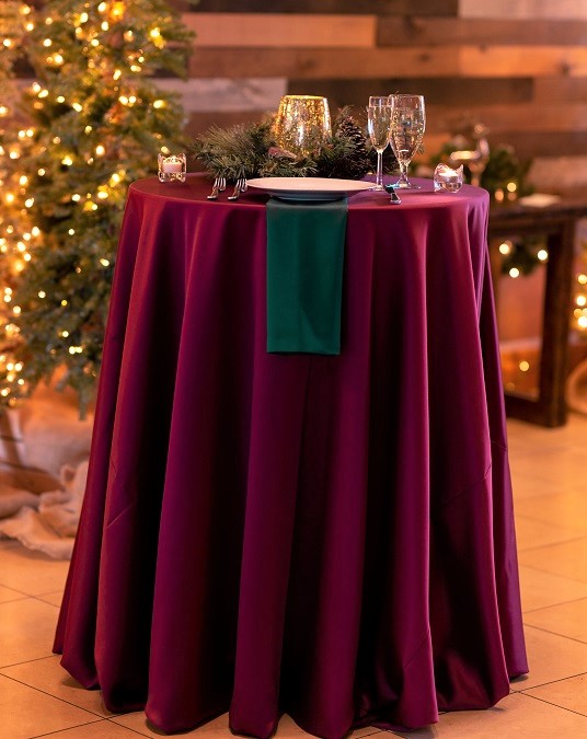 Fata de masa Kotonia Home – rotunda cu diametrul 240 cm, Damasc Saten DeLux