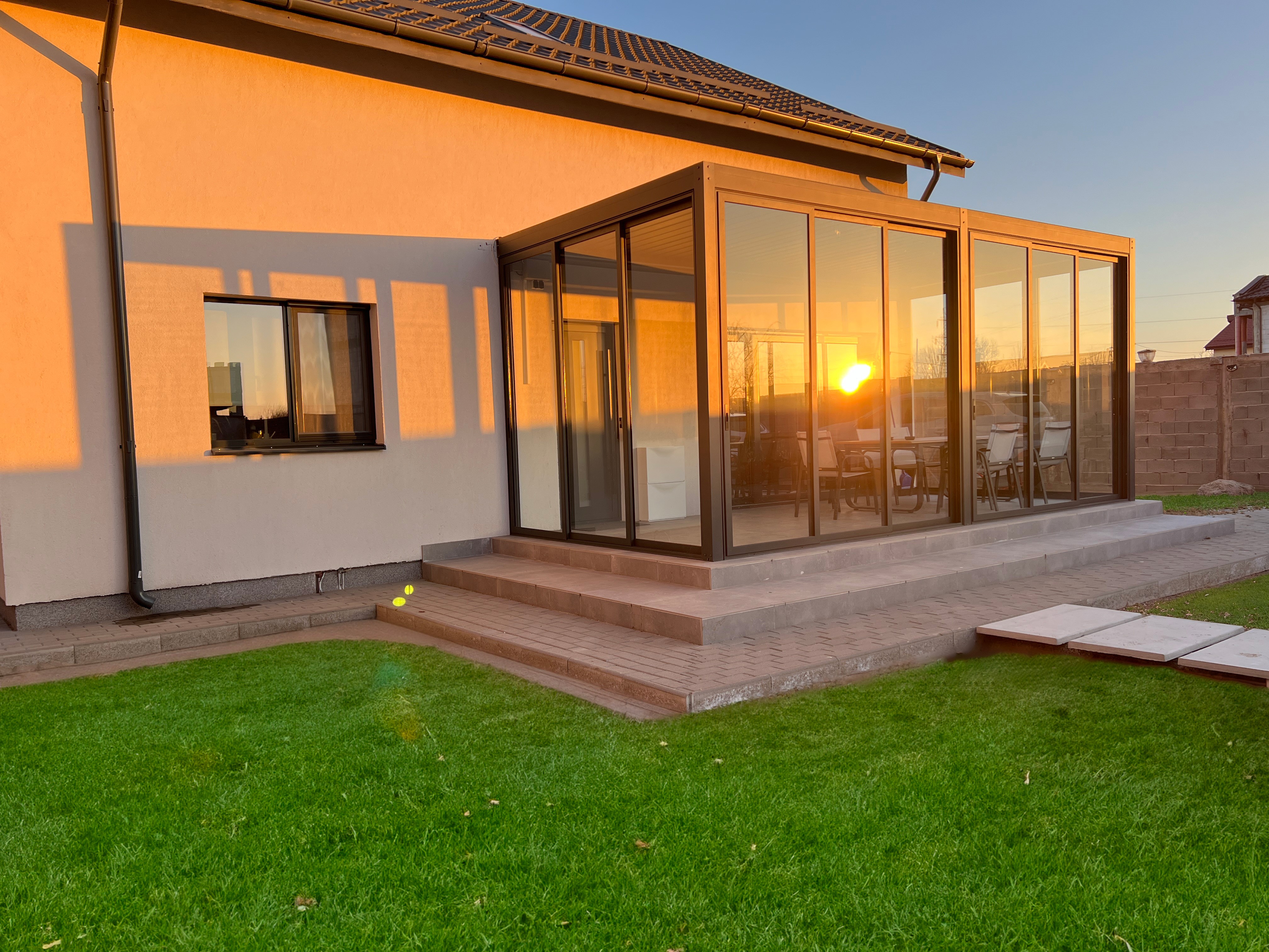 Pergola bioclimatica aluminiu