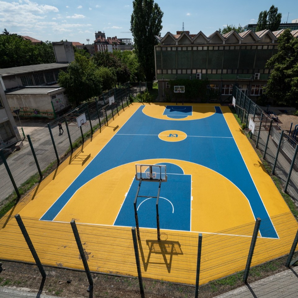 Pardoseli poliuretanice turnate pentru zone sportive outdoor