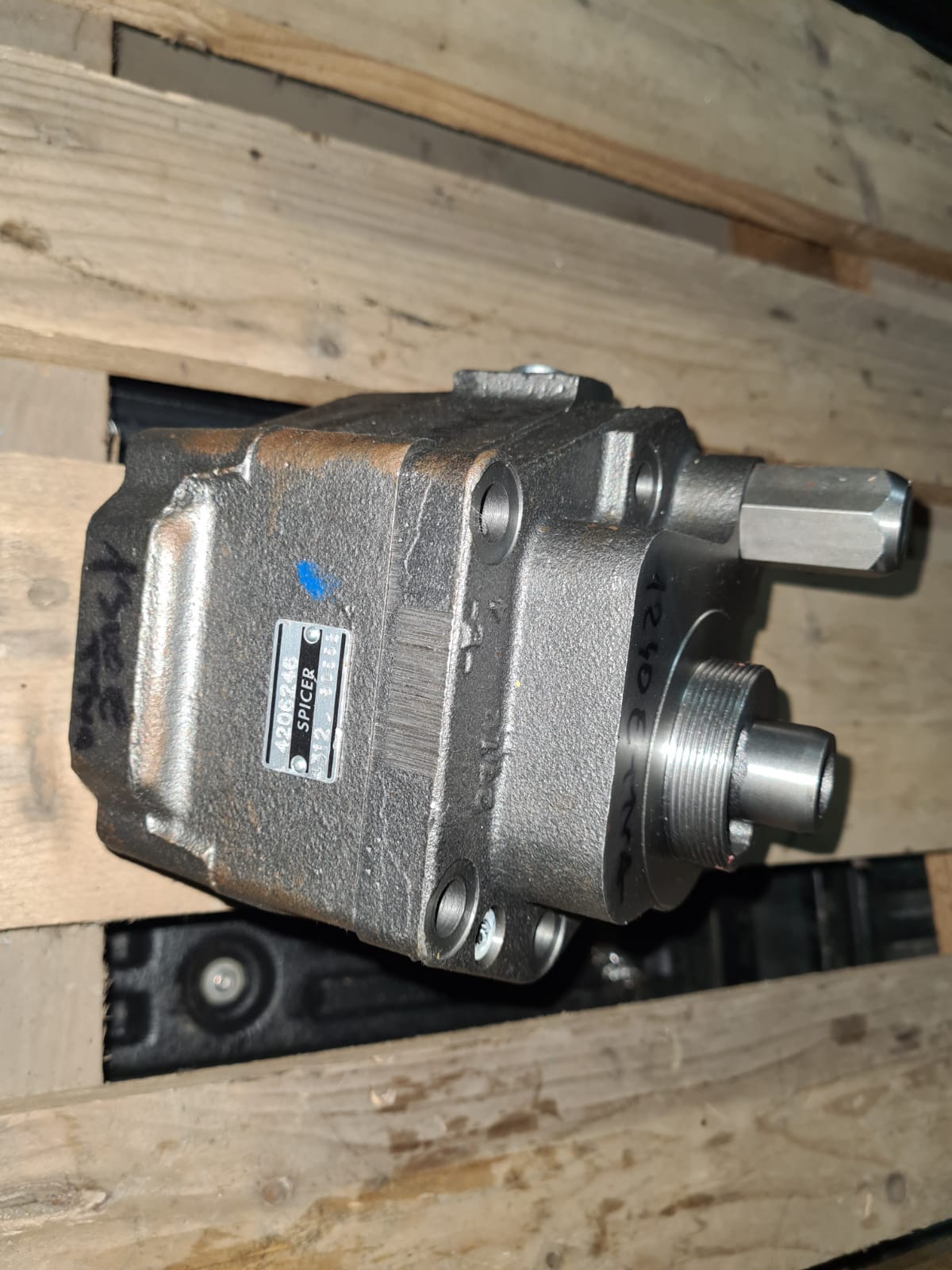 Pompa mare pt cutie(convertizor)