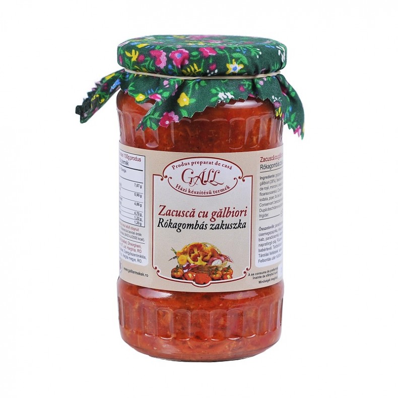 Rókagombás zakuszka / Zacuscă cu gălbiori